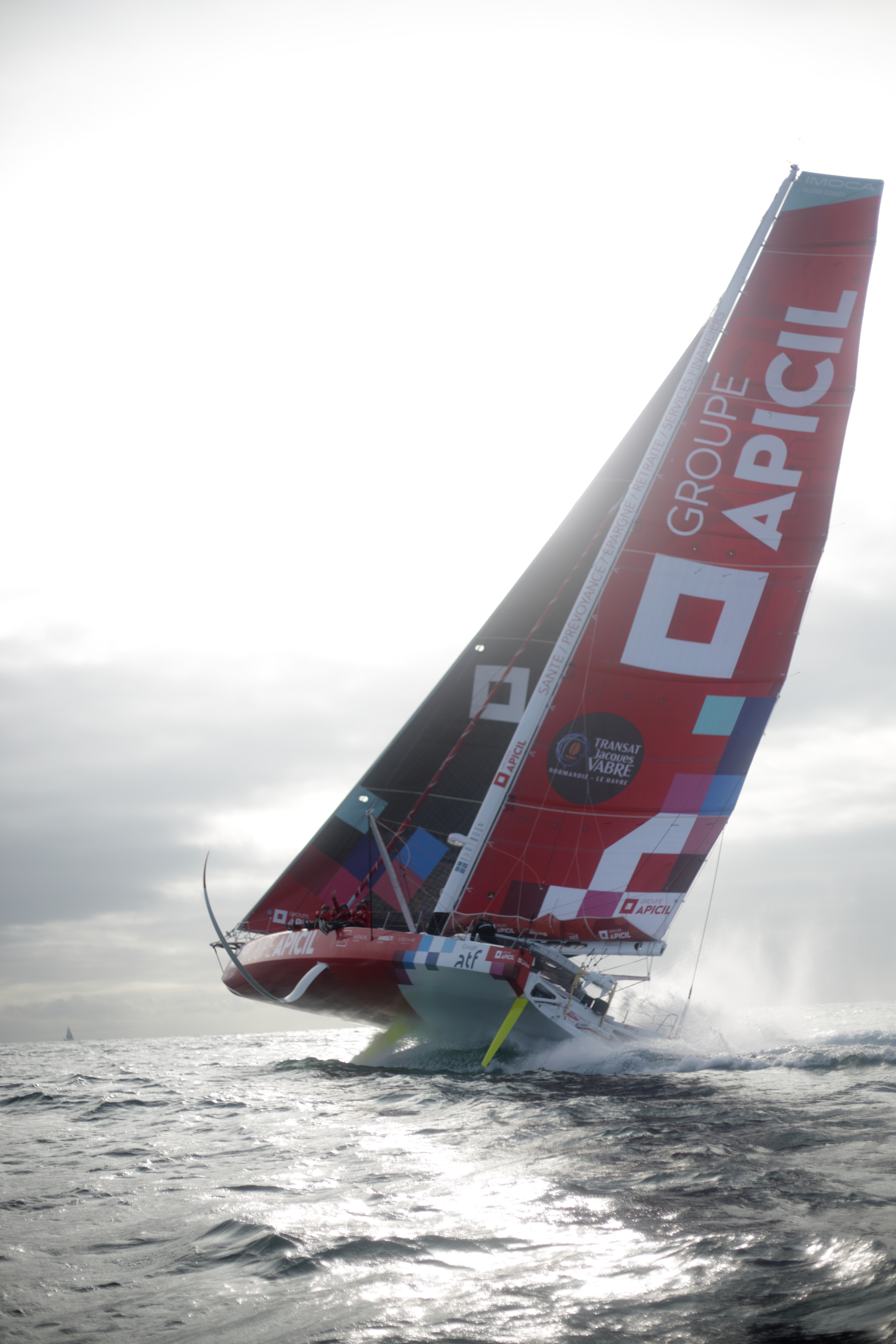 IMOCA de Damien Seguin pendant une navigation