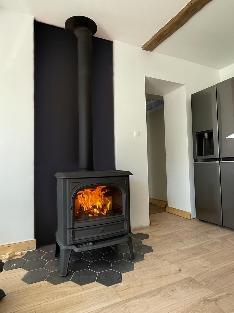 Installation d'un poêle à bois SEGUIN