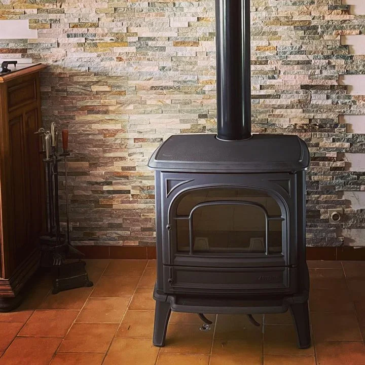 Wood-burning stove