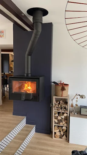 Installation of a wood-burning stove by Au Feu Voironnais in Voiron