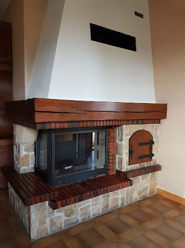 Installation of a wood-burning insert by Cheminées Renou in Villemandeur