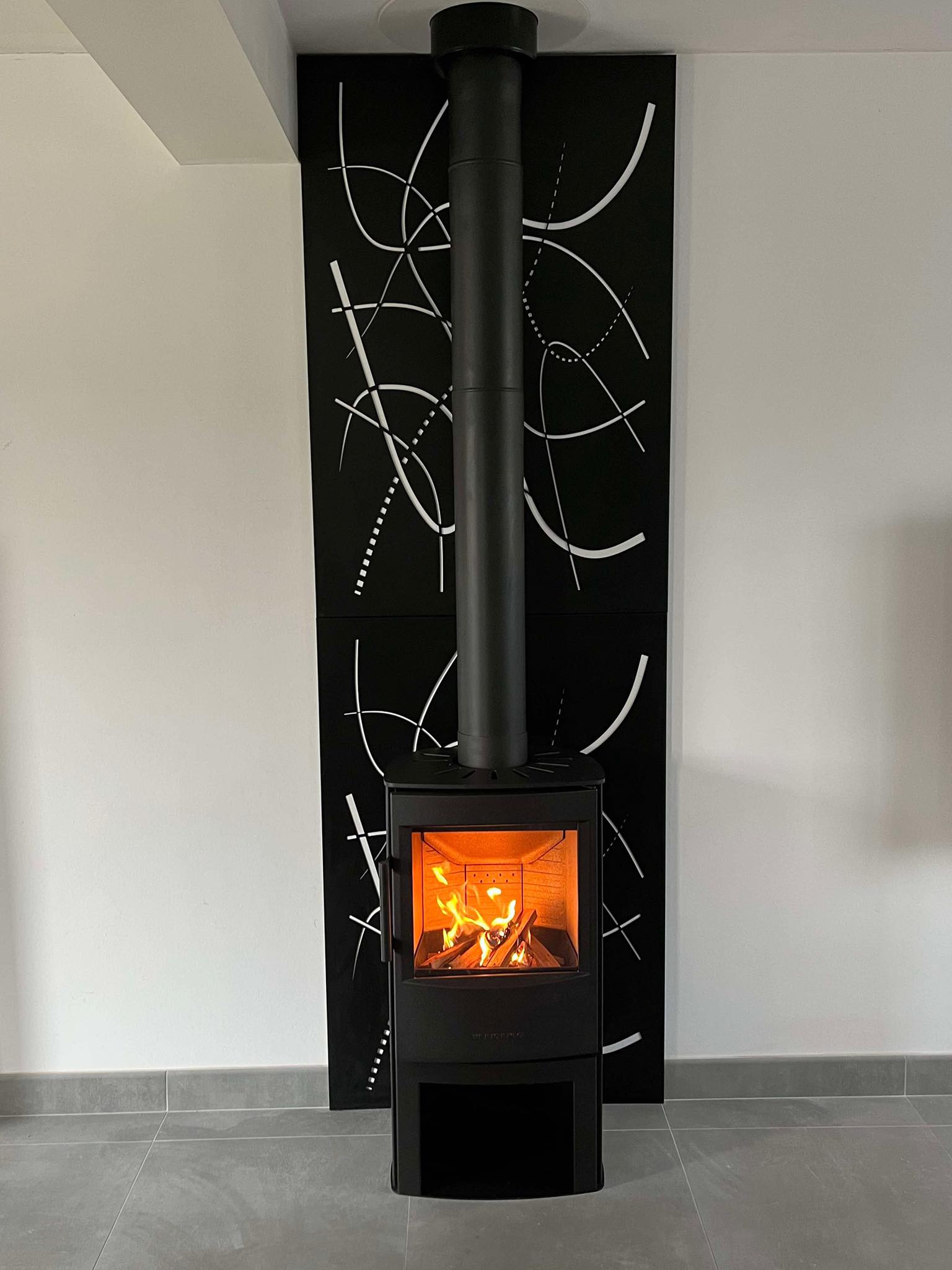 Installation of a wood stove by Cheminées et Poêles Pascal Meunier in Saumur