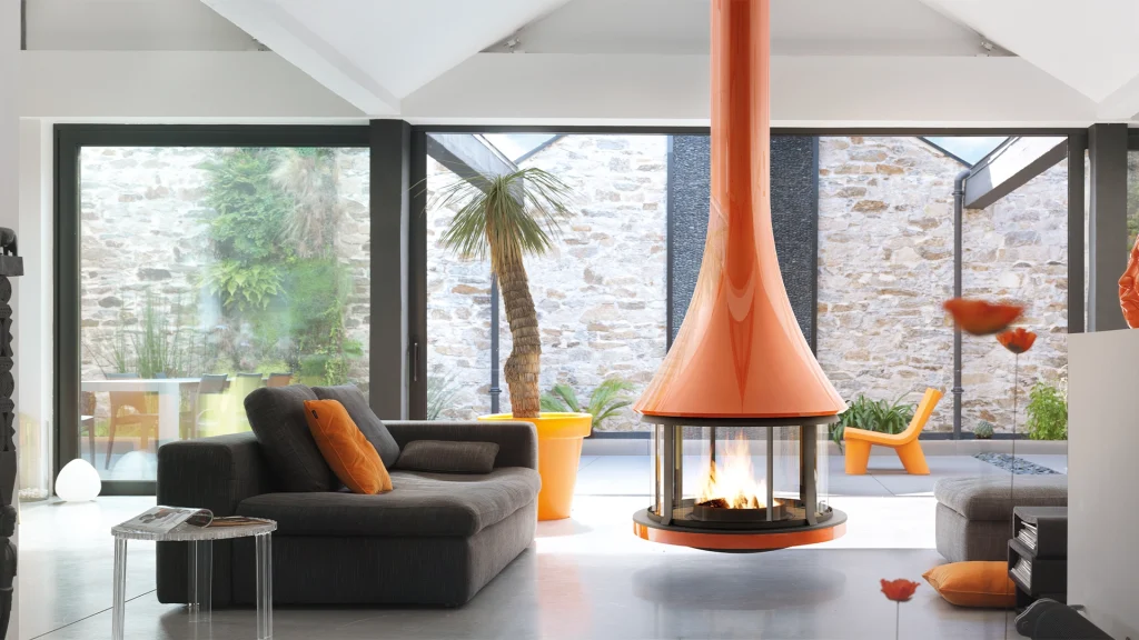 Comment valoriser son bien avec un poêle ou une cheminée design