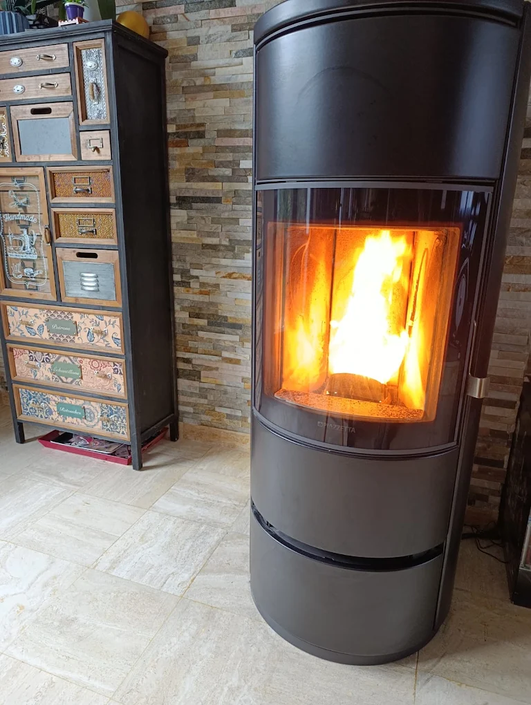 Installation of a pellet stove by Cheminées & Poêles de Dammarie in Dammarie-les-Lys